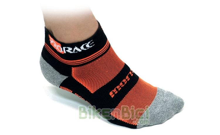 Socks Trial MONTY PRORACE Biketrial - Trial socks from Monty brand, ProRace range. Designed to fit perfectly your feet. Reinforced in toe and heel areas for better durability. Elastan canvas to adjust on your feet without problem. New Monty corporative colours. 3 sizes available.