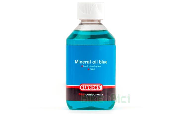 MINERAL OIL BOTTLE ELVEDES BLUE 250 ml - Mineral oil from Elvedes brand. Specially indicated for all rim brake systems as Magura and Shimano models using mineral oil. For Trial and Mountain bike brake systems. Low viscosity oil. Bottle 250 ml of capacity.