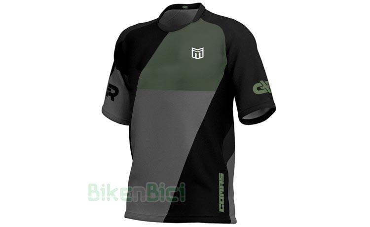 T-SHIRT COMAS TRIAL SHORT SLEEVES C+R BLACK GREEN - Competition short sleeves shirt from Comas brand. Suitable for all types of bicycle and motorbike uses. Side mesh grid to increase airflow and ventilation. Elastic fabric, comfortable and totally 100% breathable. Made in polyester and Spandex. Black and green finished with Comas graphics.