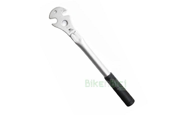 PEDALS KEY 15 mm - Specific tool to install and/or remove pedals from the cranks. Two 15mm keys for the most pedals in the market. Long arm to get enough power. Smooth rubber grip for best comfort while working. 